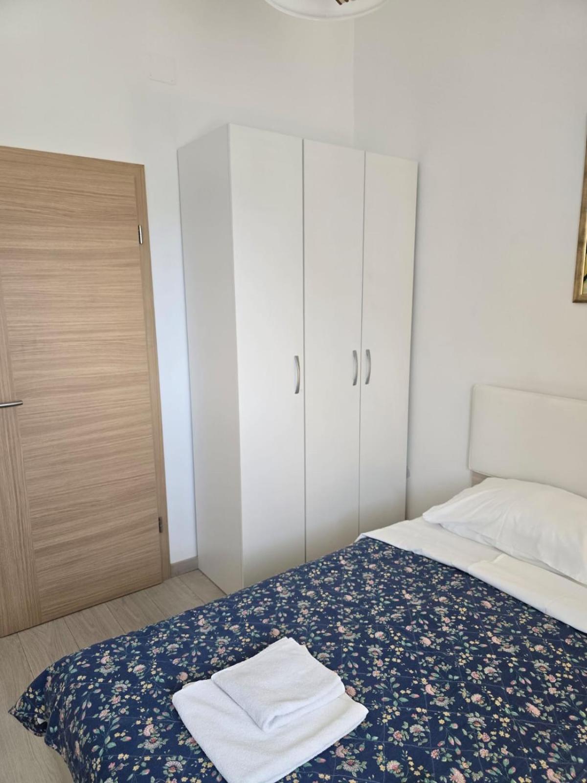 Apartments Sokolovic Krk Town Exterior foto