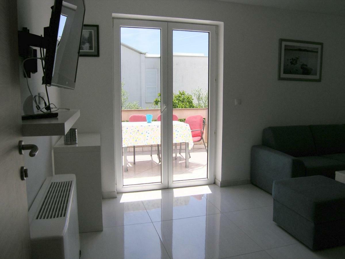 Apartments Sokolovic Krk Town Exterior foto