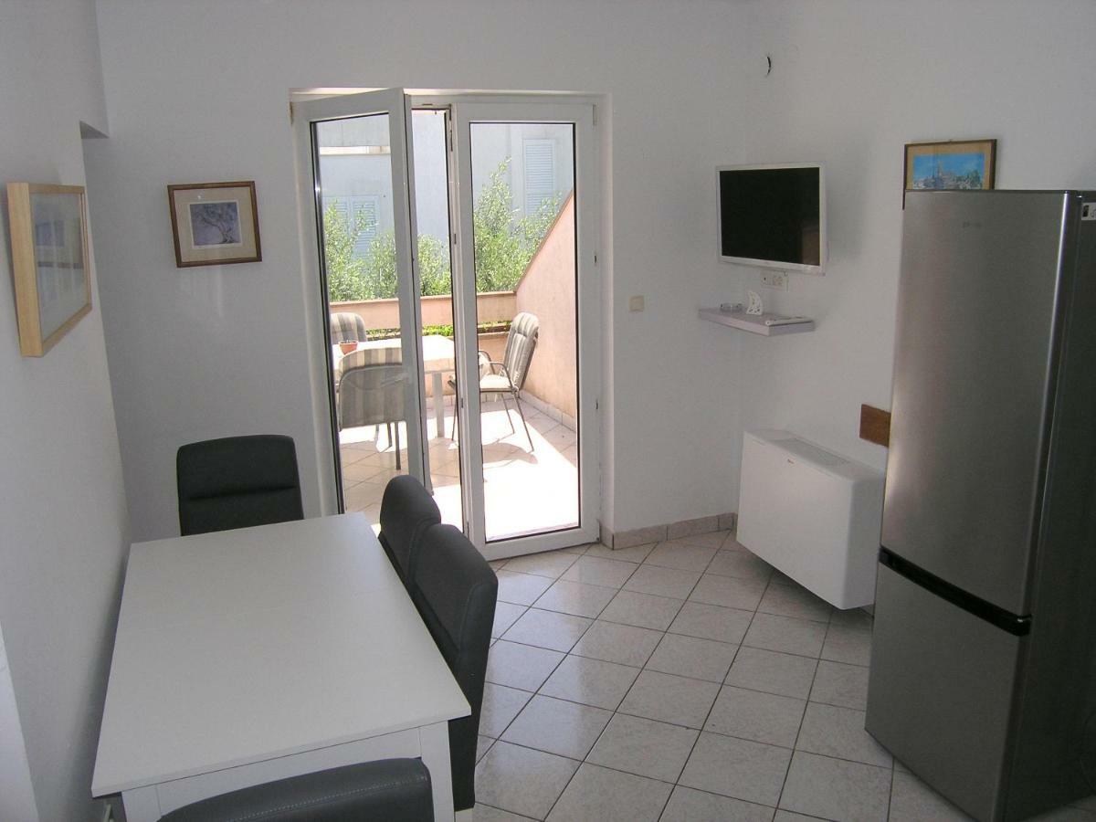Apartments Sokolovic Krk Town Exterior foto